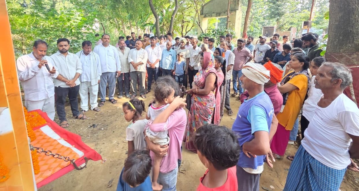 Kalash Vandan Yatra' carrying Saint Ravidas's message reaches the village