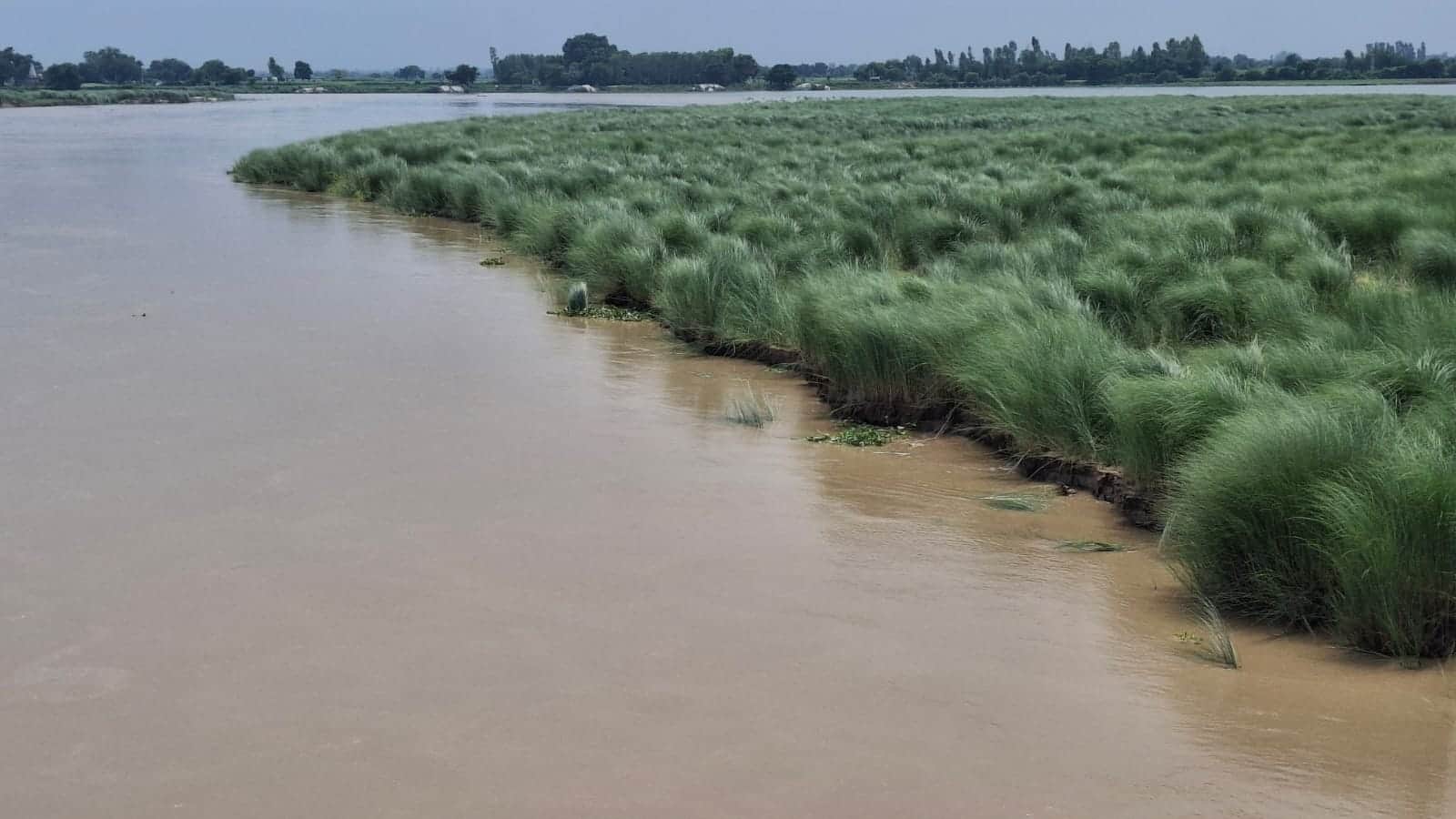 Ganga water level rises varanasi prayagraj kannauj ghazipur