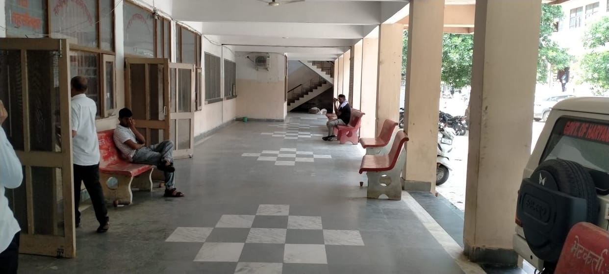 400 mutation cases stalled due to strike; 1,000 applications for certified copies also pending.