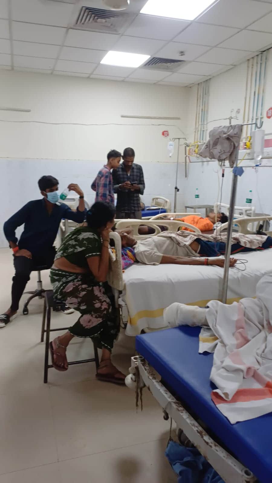 ex girlfriend stabbed ot manager detained in gaya over attack allegation today bihar news