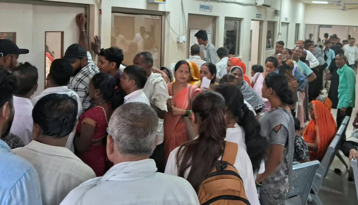 A changed form of fever: Dengue-like symptoms, yet test reports are negative