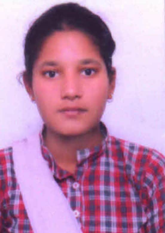 BCA student Sunakshi dies in a road accident in Chalet.