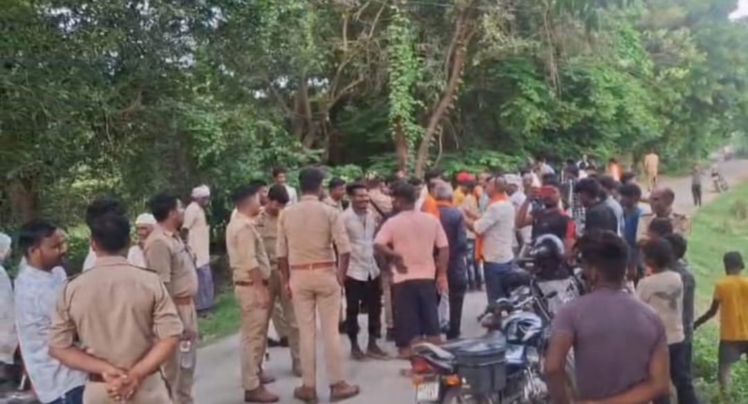 Tension over placing an idol on disputed land