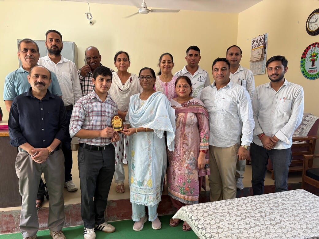 Sushil will pursue B.Tech from Central University of Jammu.