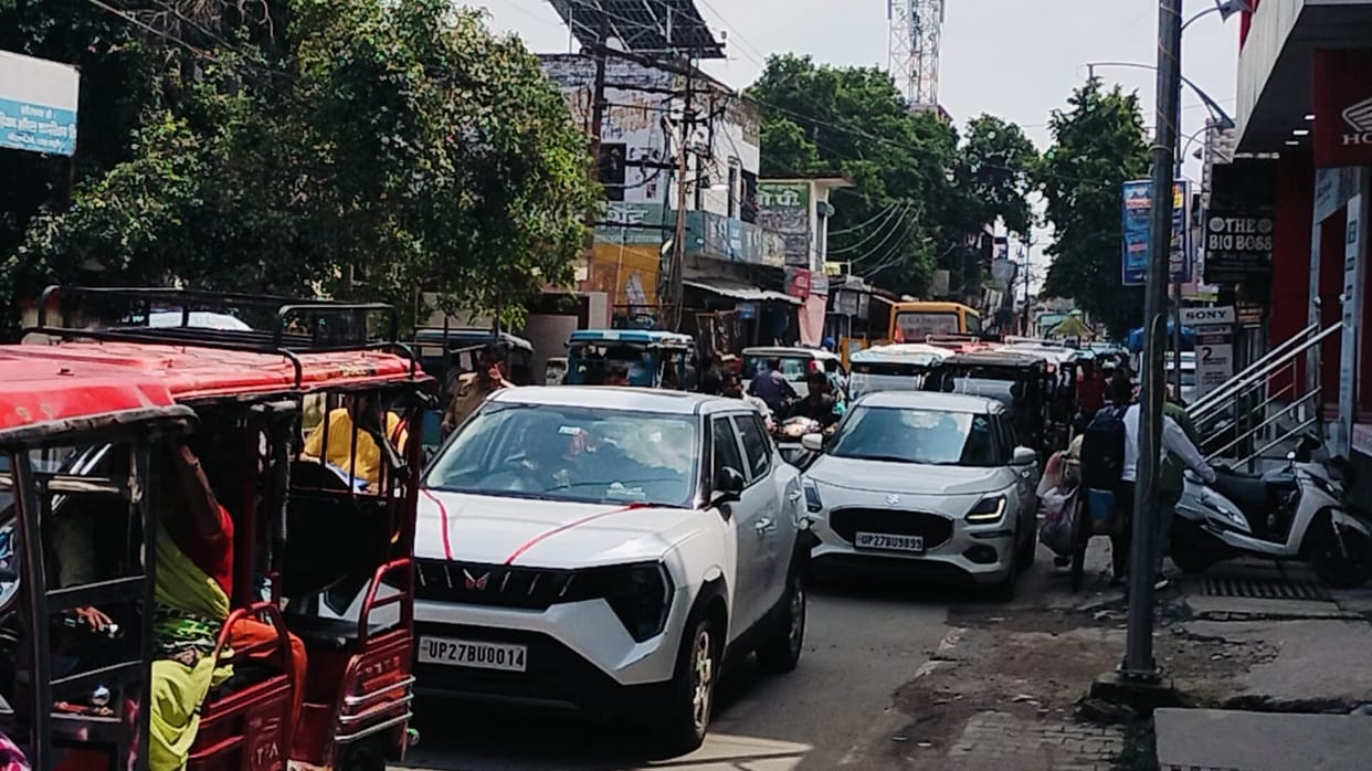 Heavy traffic jam on Jail Road in summer...from children to adults stuck