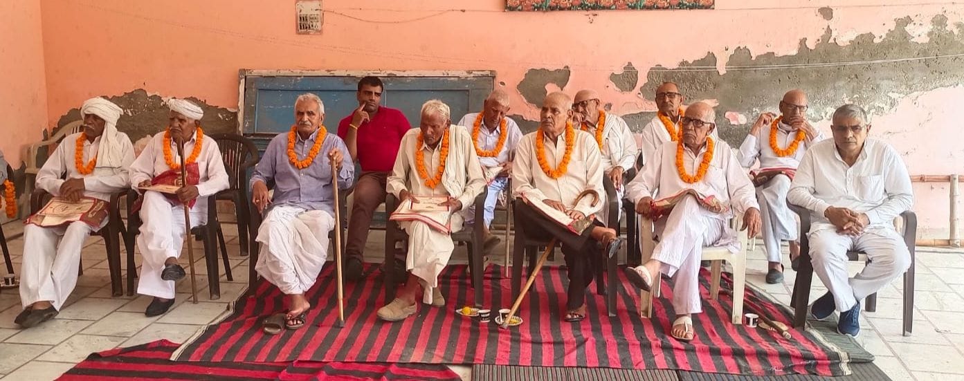 21जेएनडी06: रिटायर्ड कर्मचारी संघ की ओर से  सम्मानित किए गए 80 वर्ष और इससे अधिक आयु के 11 वयोव