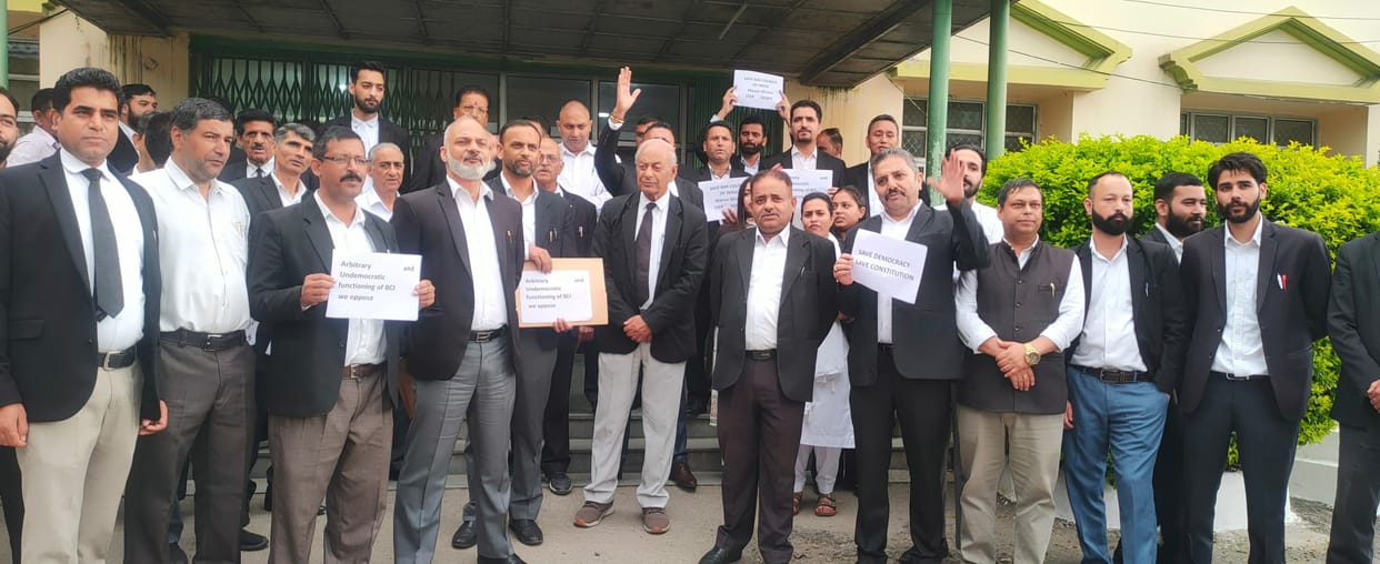 Advocates staged a protest demanding the resignation of the BCI.