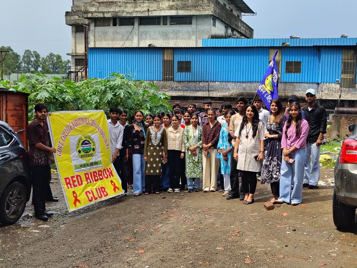 Students raised public awareness through banners and posters.