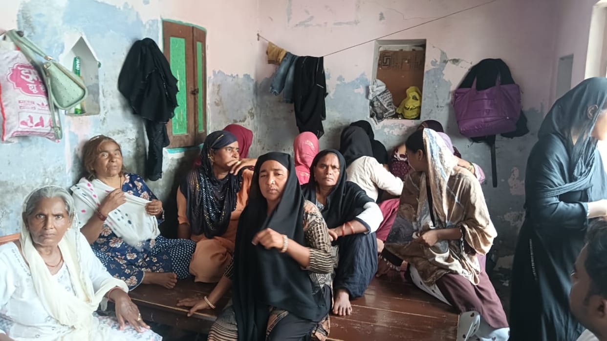 In the Akbari murder case, the needle of the police investigation has turned towards the neighbors.