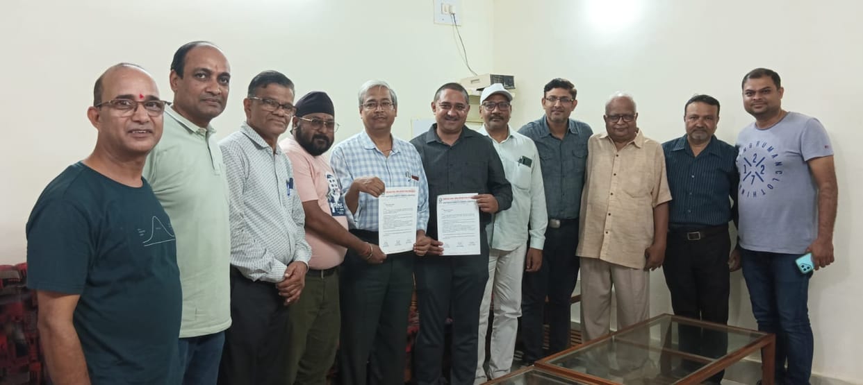 MCB News: Traders Rally for Rail Expansion, Demand Daily Train Services; Submit Memorandum to DRM