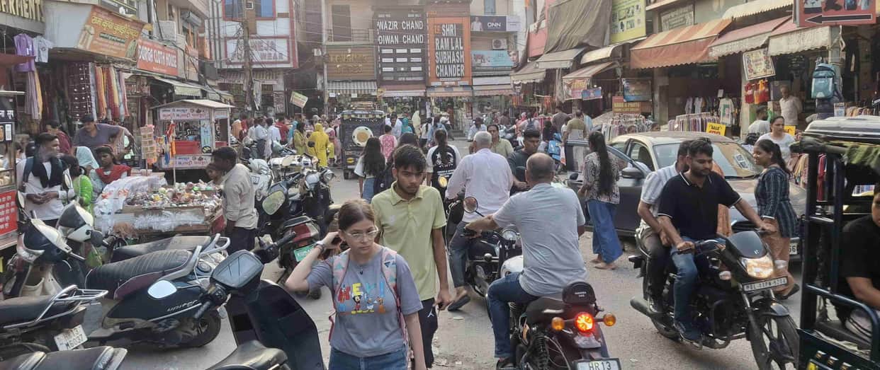 Police will be deployed in plain clothes in the markets of Bahadurgarh on Raksha Bandhan.