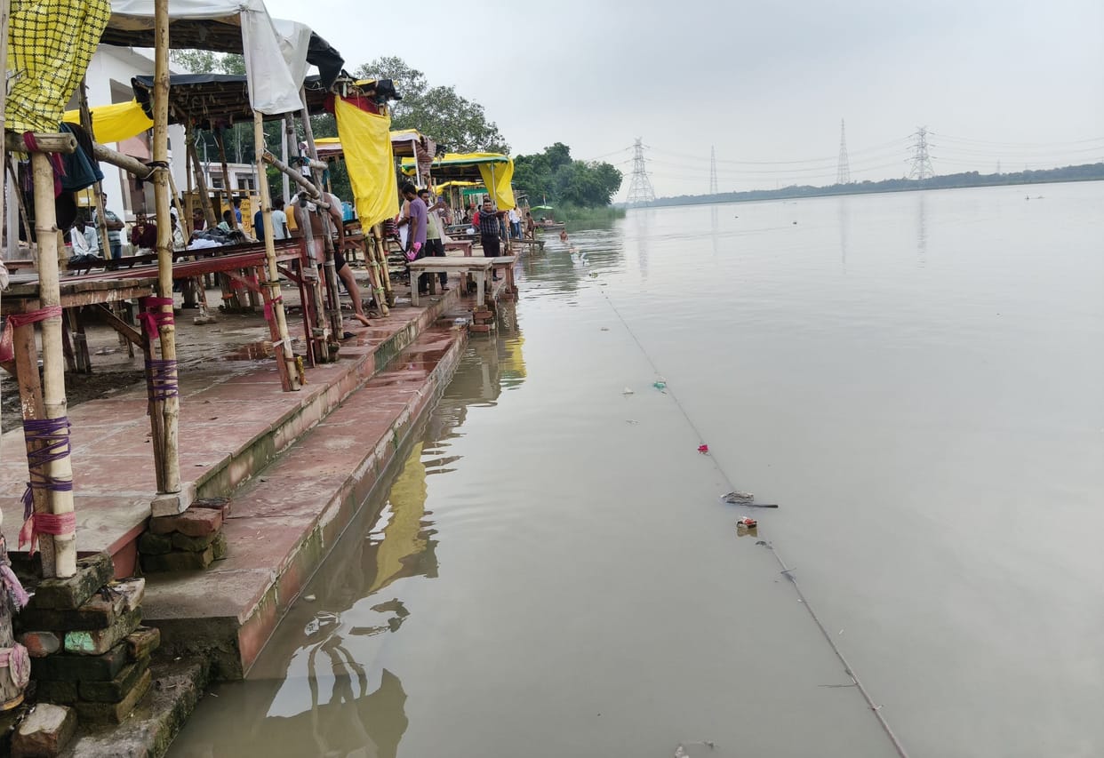 Ganga 31 cm away from the warning mark