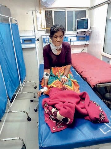 Leopard attacks woman working in field, injures head and neck