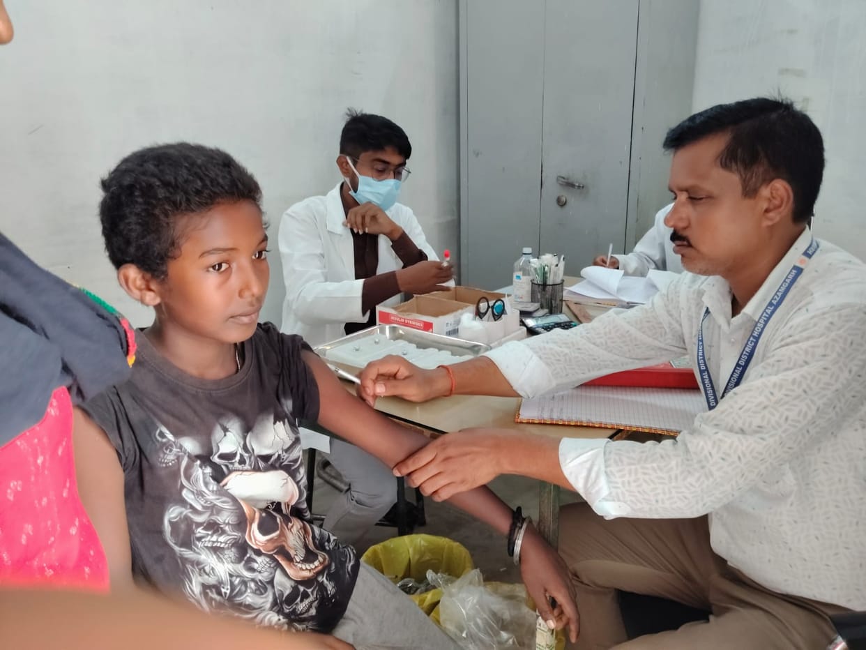 Children and pregnant women were vaccinated.