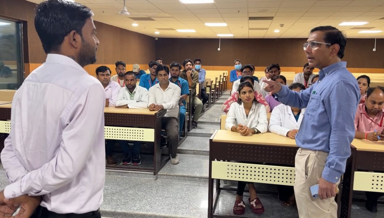 Salaries of 193 outsourced staff members at the medical college held up; work boycott announced.