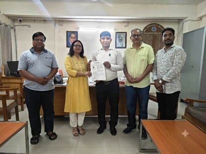 कैप्शन : भारतीय रेलवे में मुख्य विधिक सहायक पद पर चयनित एमडीयू के विधि विभाग के शोधार्थी प्रदीप