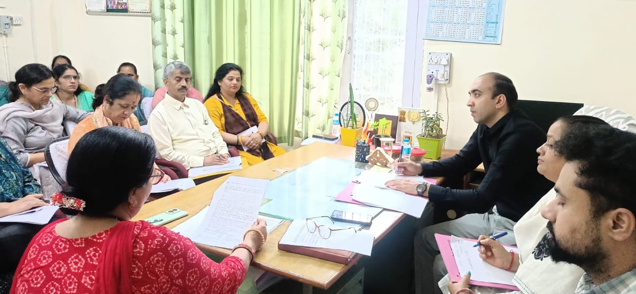Make pre-school education effective in Anganwadi centers: SDM