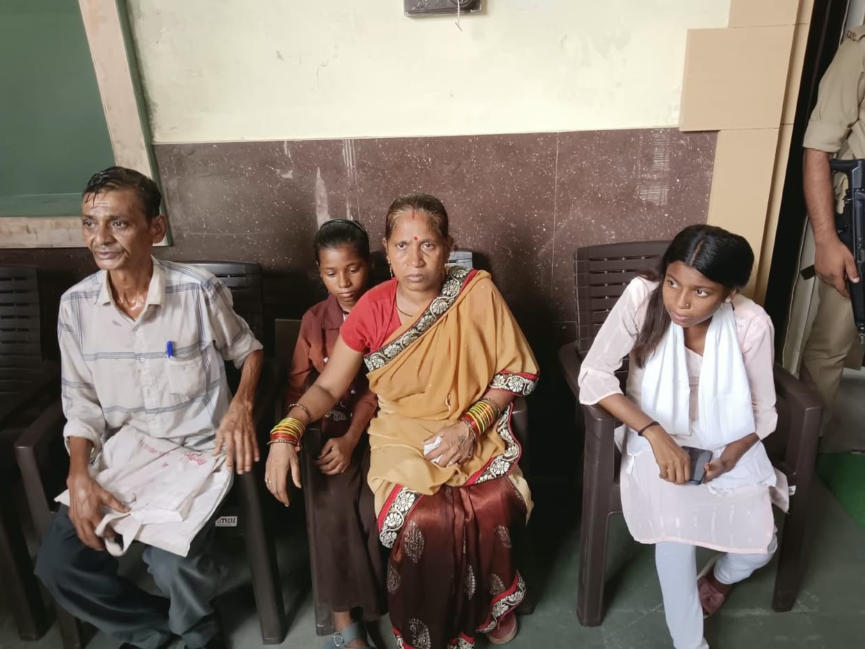 Couple attempted suicide by pouring diesel in Collectorate, security personnel saved them