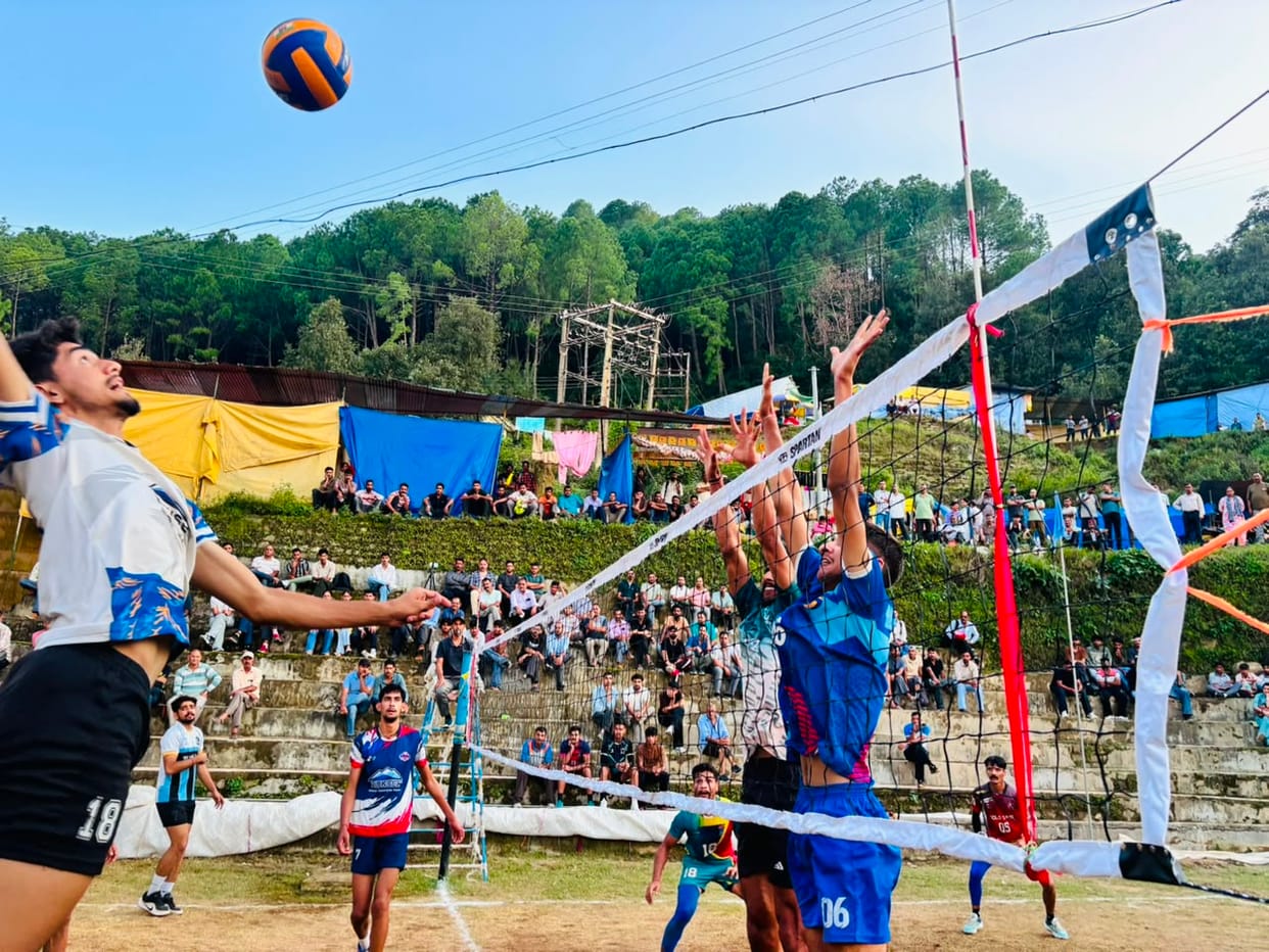 The Shiv Shakti team defeated Balyani-16 by 2-0.