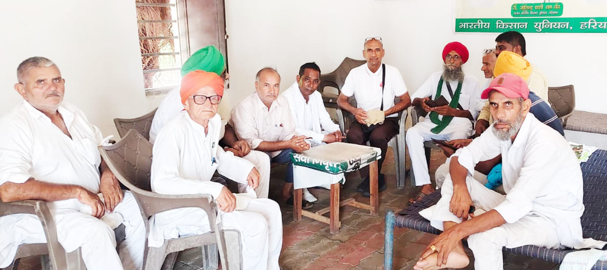 Demand to have the case of teacher Anoop investigated outside the district