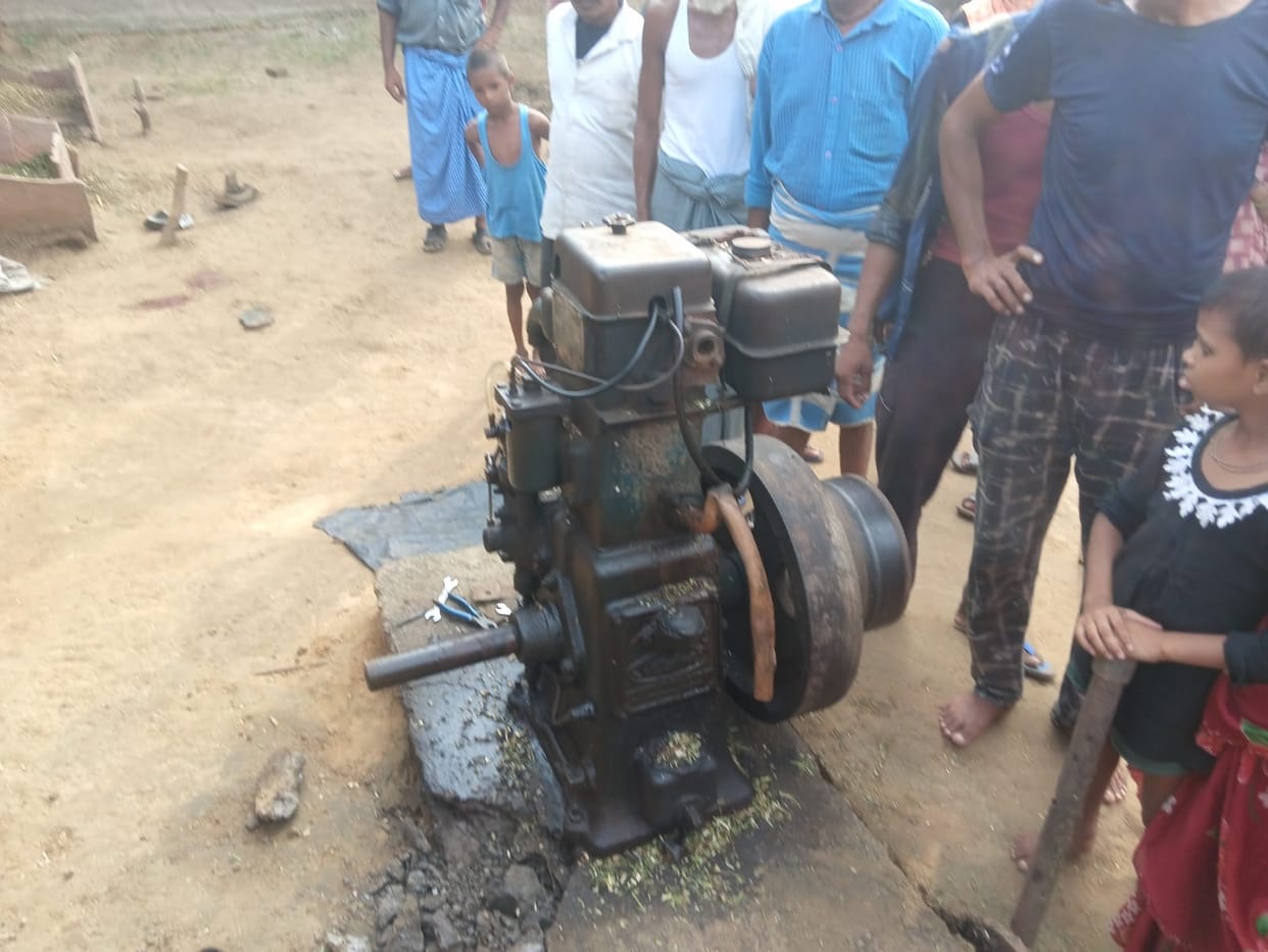 Flywheel bursts while repairing engine; mechanic dies.
