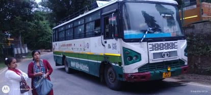 बड़ा मलोटी के पास खराब हुई सुजानपुर से होशियारपुर जा रही निगम की बस। संवाद