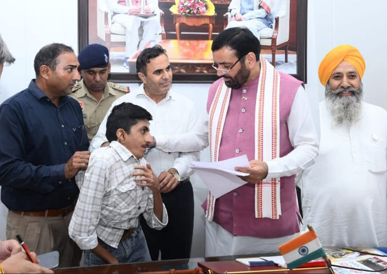 Ashish's family met the Chief Minister and sought assistance for his treatment.