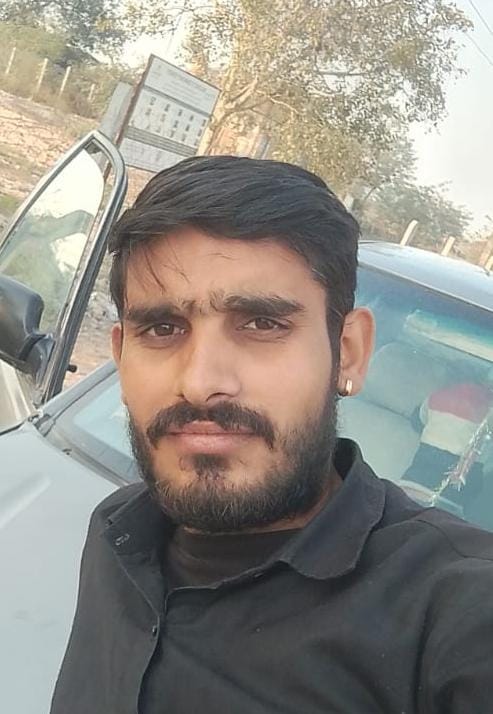 फोटो - 05 मृतक विजय सिंह की फाइल फोटो।