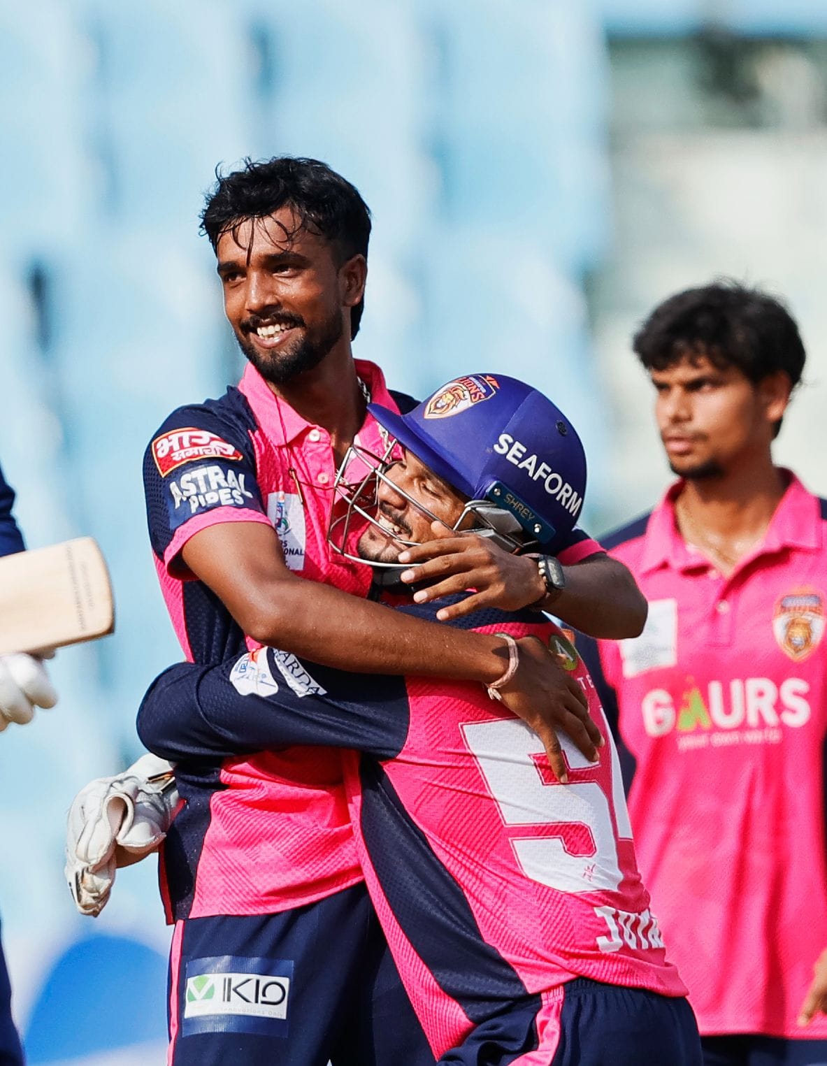 Vasu and Vishal secured the win for Gorakhpur.