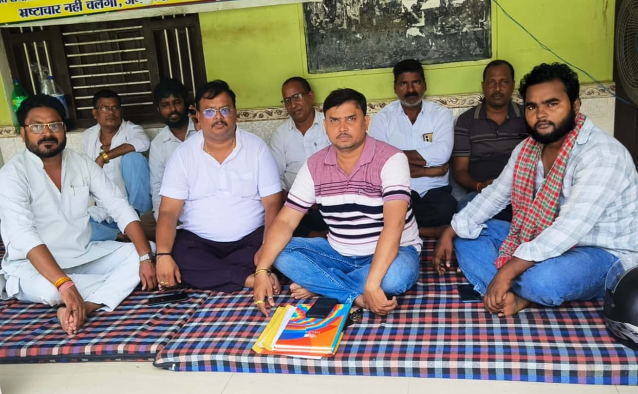 Councilors' sit-in protest against arbitrary actions continues for the seventh day.