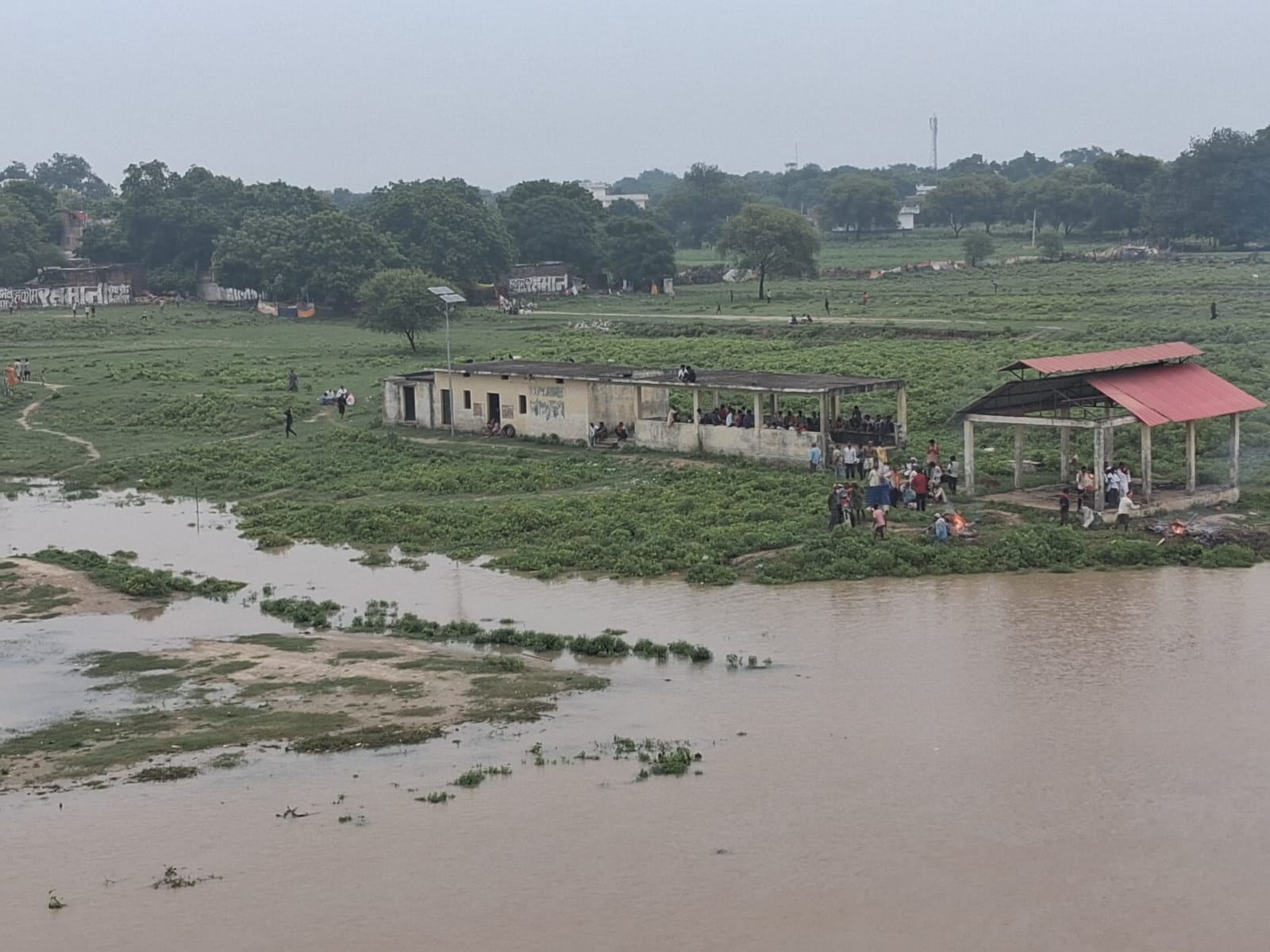 The Ganges' Furious Form: After Harsingpur, Now Majhigawan Muktidham on the Verge of Submergence