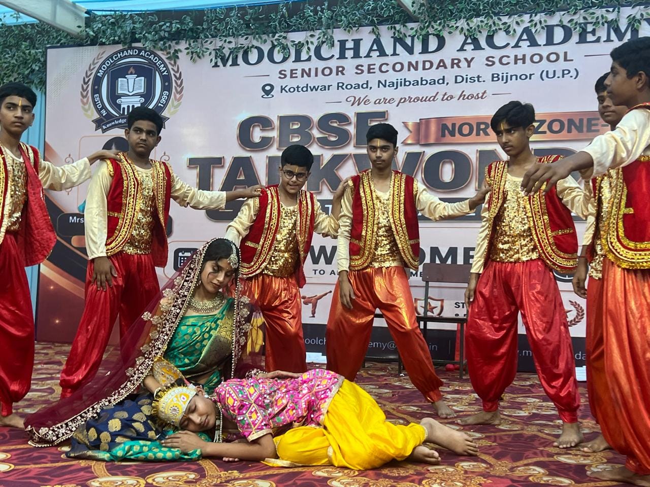 नजीबाबाद के मूलचंद एकैडमी में ताइक्वांडो प्रतियोगिता के शुभारंभ पर सांस्कृतिक कार्यक्रम प्रस्तु