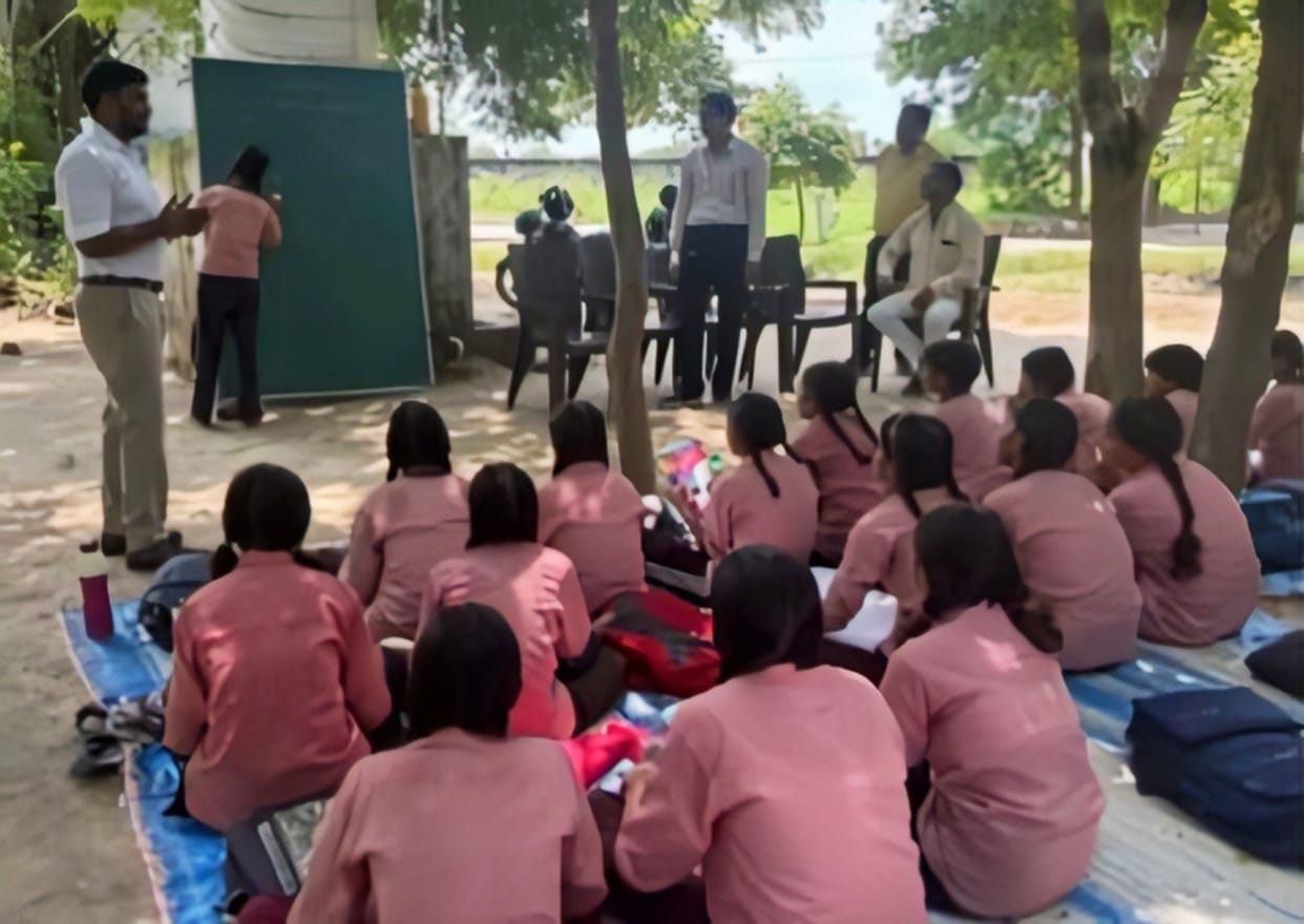 Alternative building provided to children of dilapidated school
