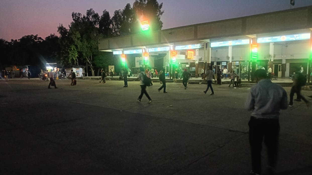 Local buses on the Jind route stop running after 7 PM.