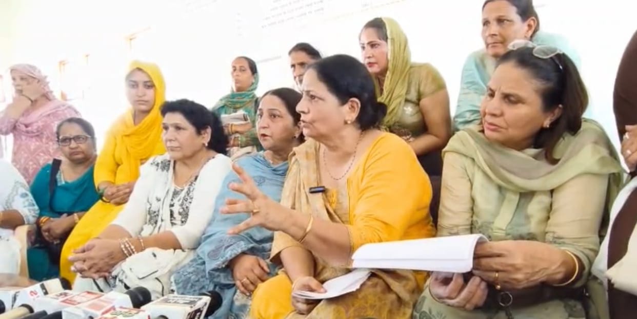 First all-caste women's Khap Mahapanchayat in Ramrai; women call for social change
