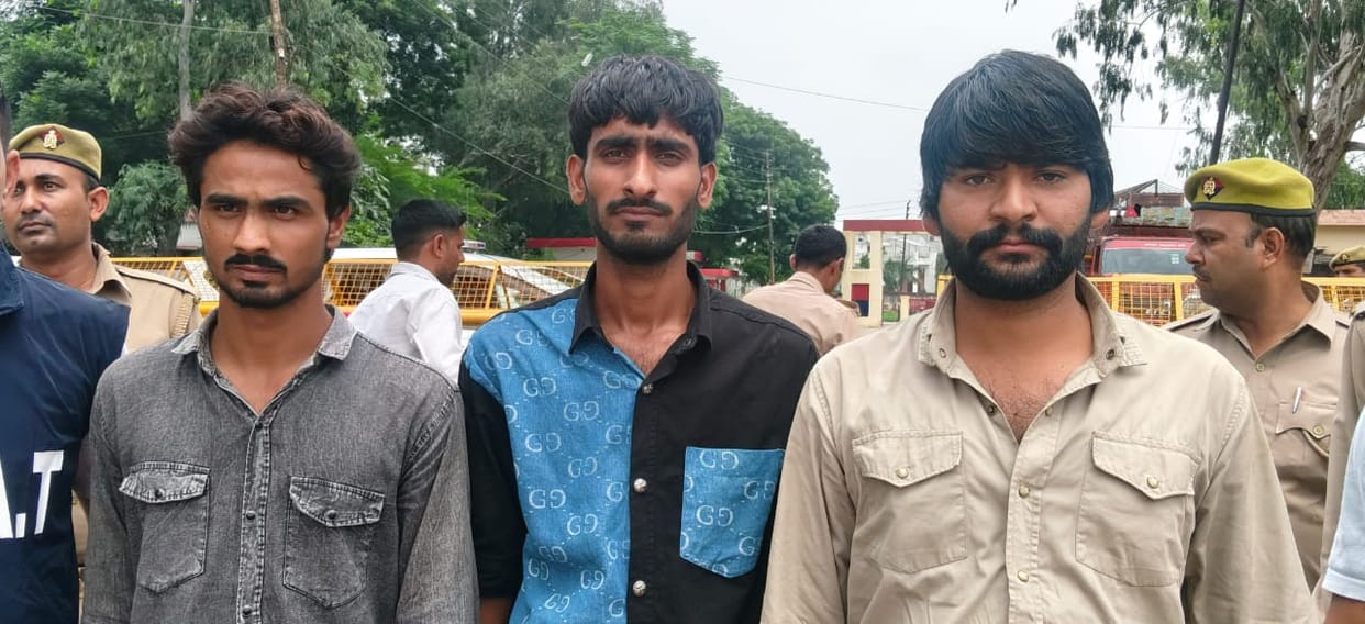 Three members of Baba gang arrested for illegal arms smuggling