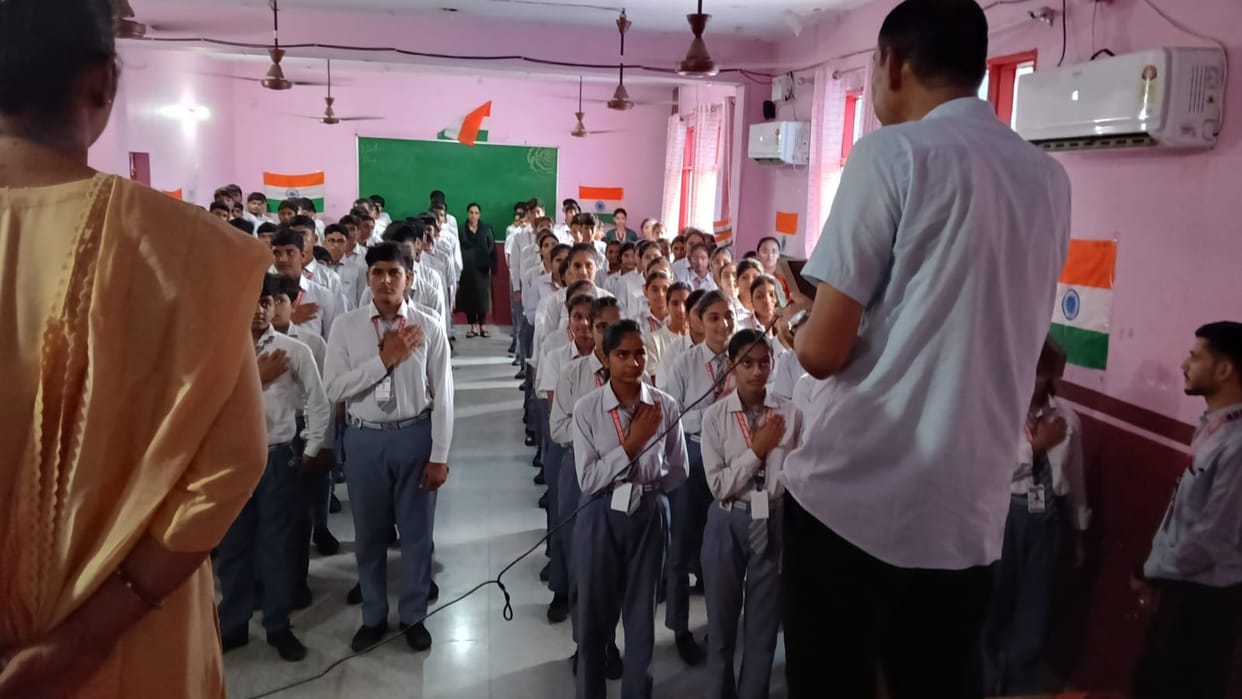 Students were made aware of how to protect themselves from substance abuse and cybercrime.