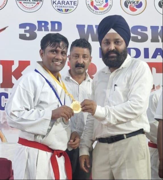 Kislay Manav won two medals in karate.