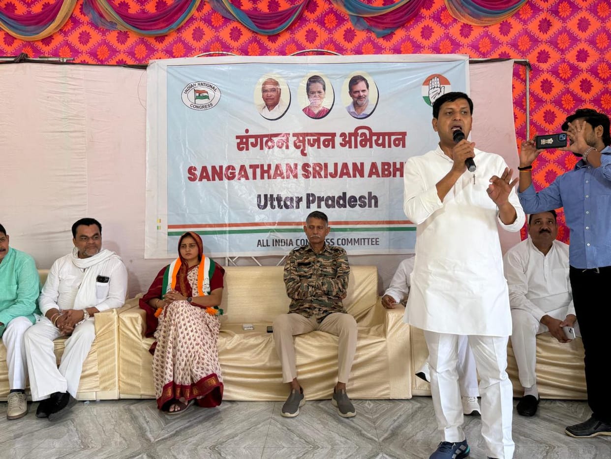 Congress members should reach out to every village and take up the issues of the people.