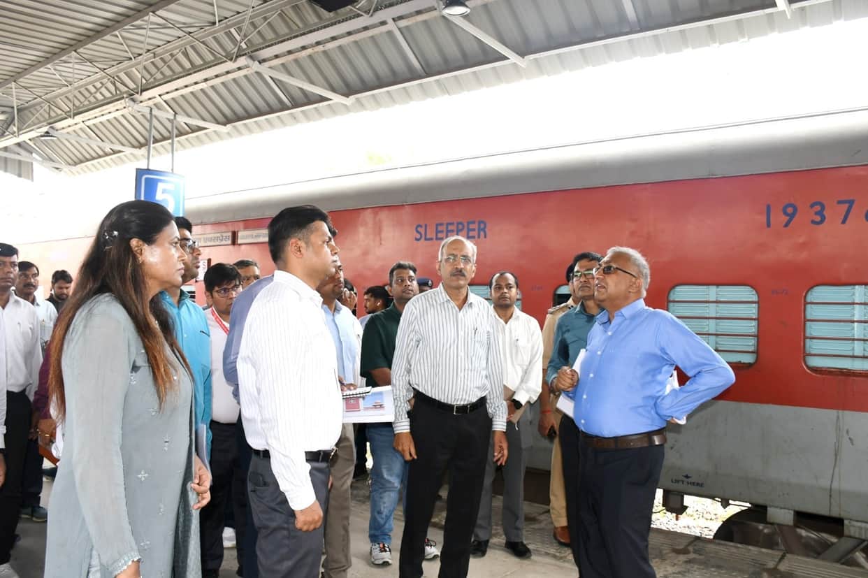 ner gomtinagar station