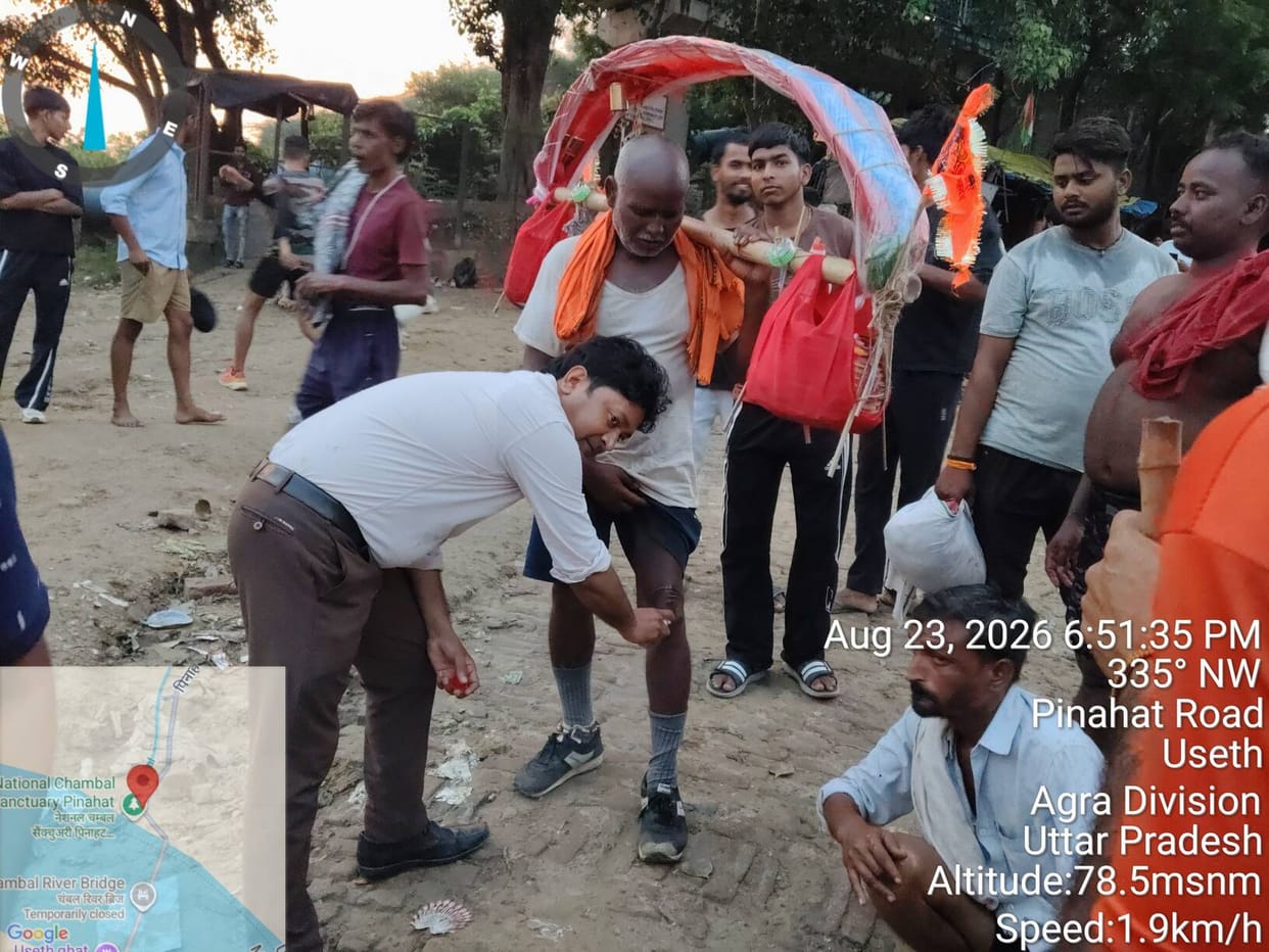A health worker reached the Kanwar pilgrim using a steamer and administered medicine.