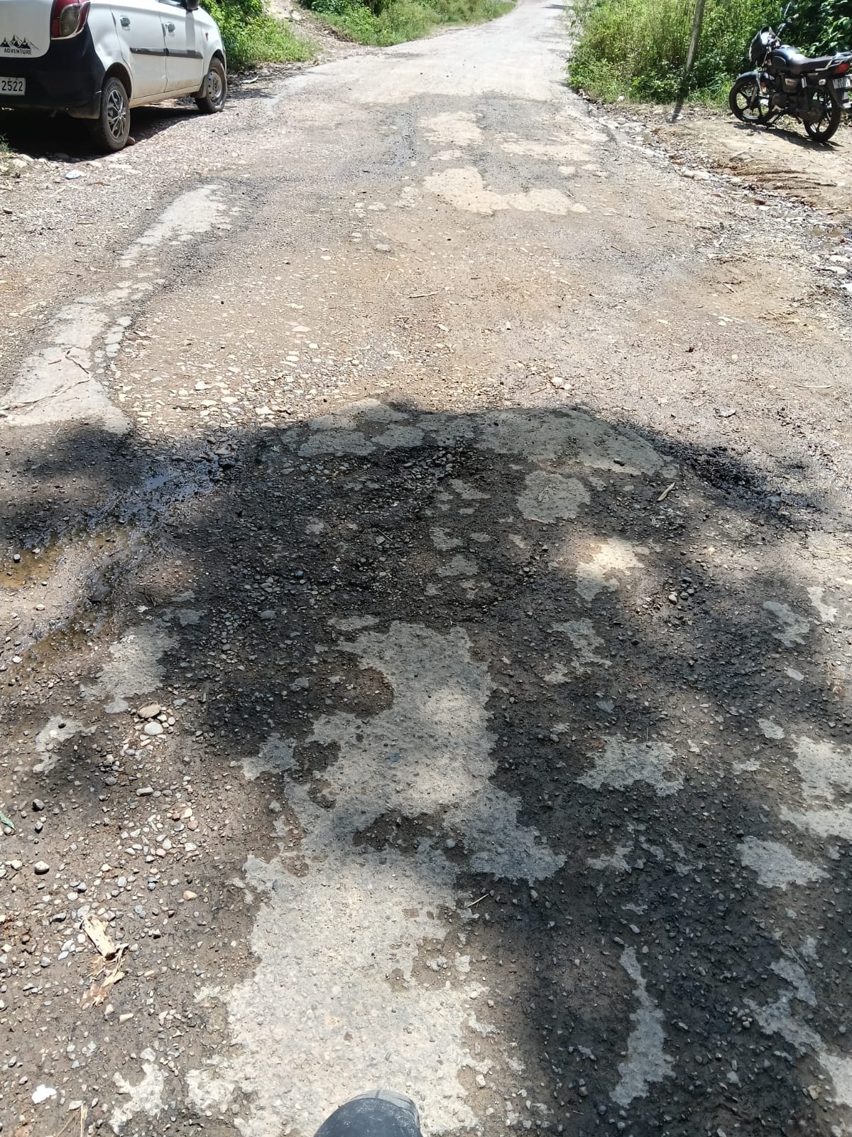 Bamm-Bagetu road riddled with potholes; fear of accidents looms.
