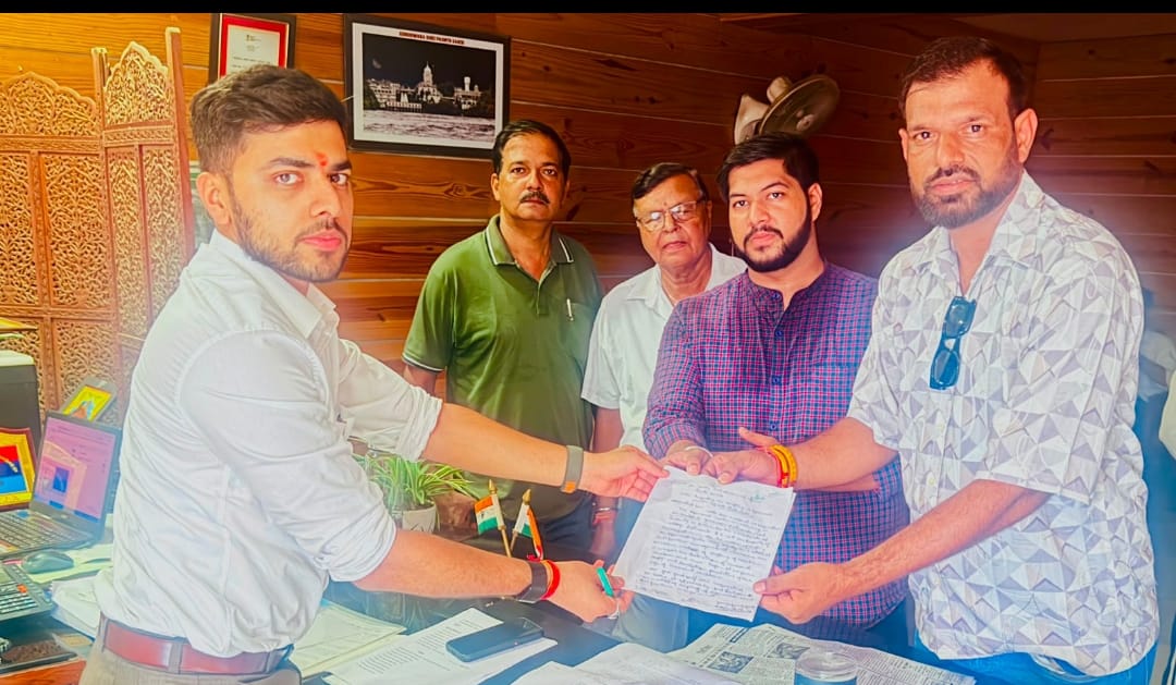 Opposition to shifting the Peepaliwala Anganwadi center