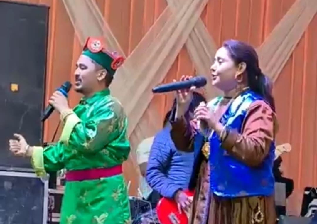 munha mithe bola dila tera khota song audience grooved