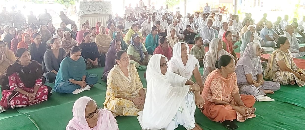 Knowledge eradicates impurities: Anupama