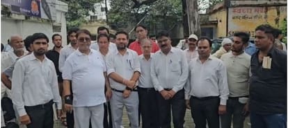 सरधना। स्कूल की वीडियो बनाने पर अधिवक्ता पर एफआईआर और जेल भेजने के मामले में एसडीएम और सीओ से 