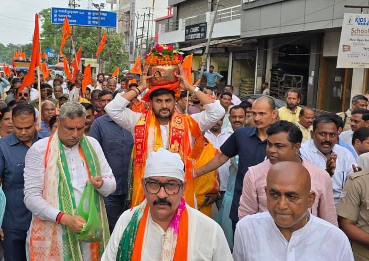 'Kalash Yatra' taken out on Sant Ravidas Jayanti.