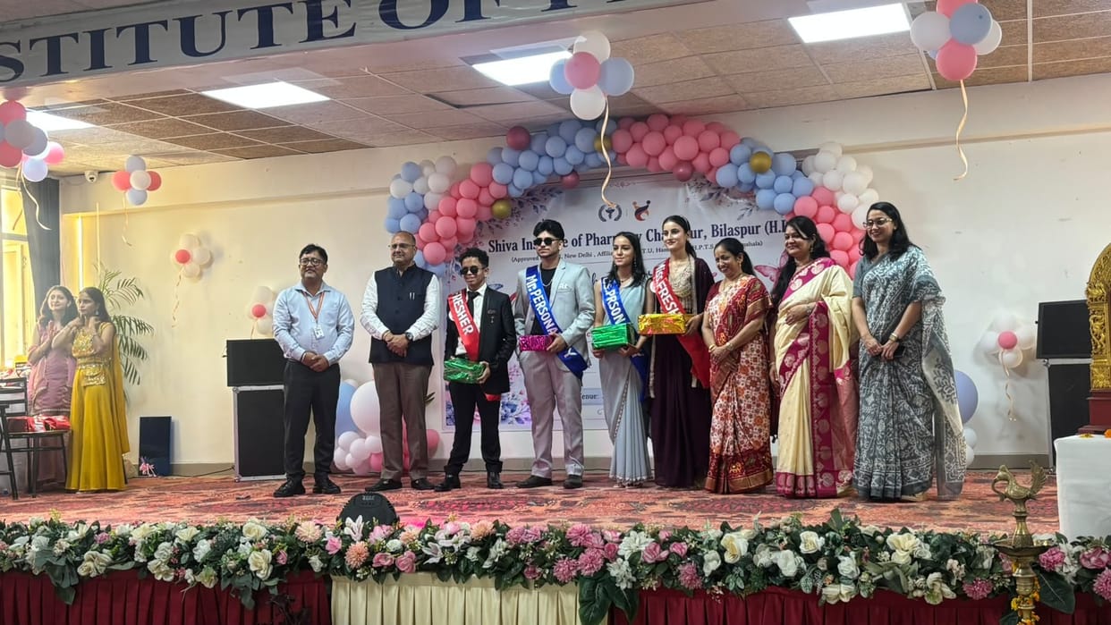 Muskan and Ketan win the 'Mr. and Ms. Fresher' titles.