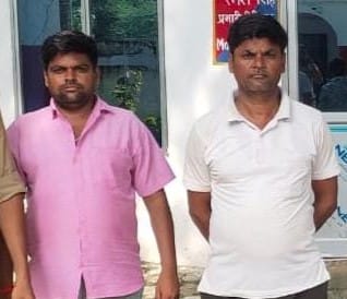 अभद्रता व धमकी के आरोपी भाई। स्रोत:पुलिस
