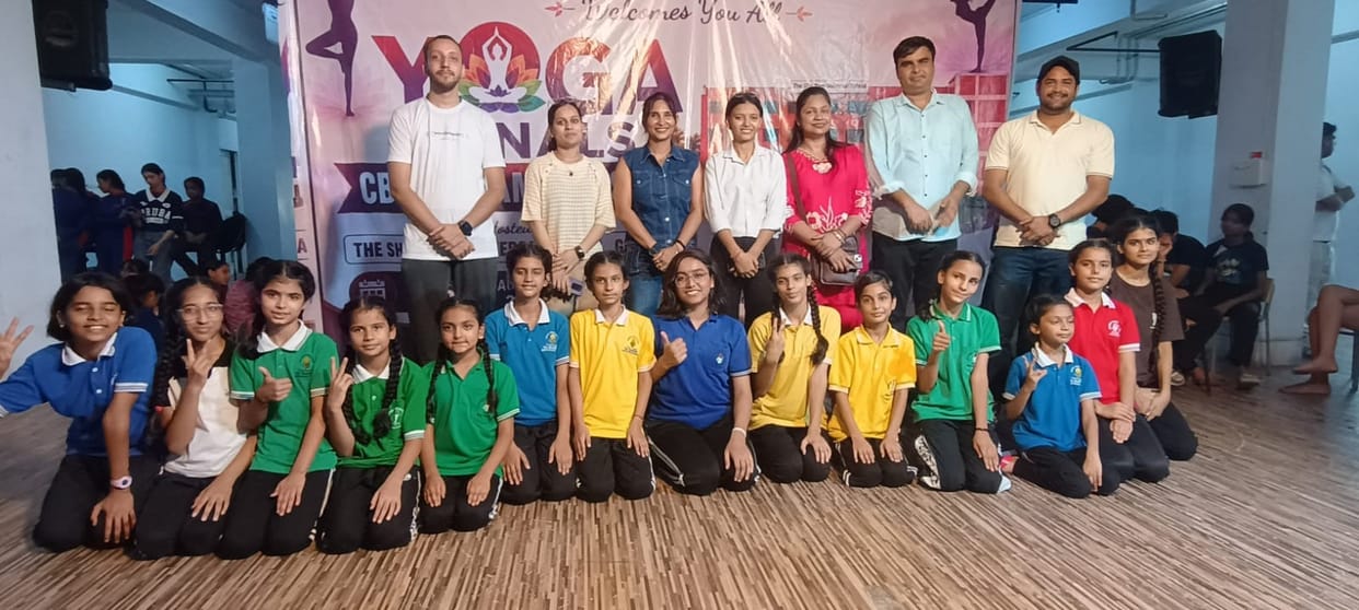 28 boys and girls won 55 medals at the Yogasan Championship.